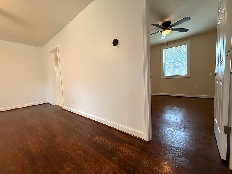 2615 Albion St — Photo 10