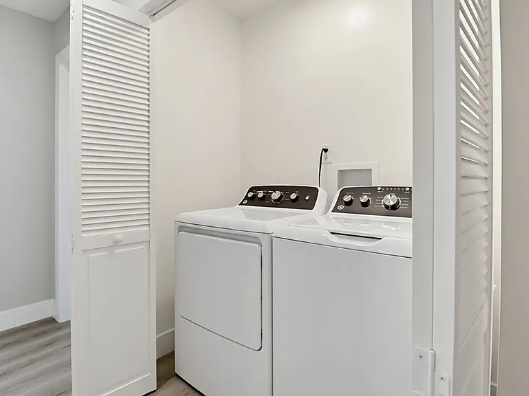 54th Street 2987 #2-3 Rear Units — Photo 10