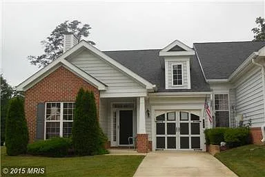 266 Williamsburg Cir photo 1