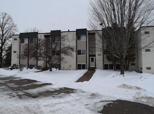 12816 Nicollet Ave APT 302, Burnsville, MN 55337