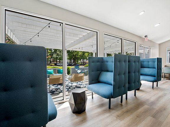 Interior - Business Center