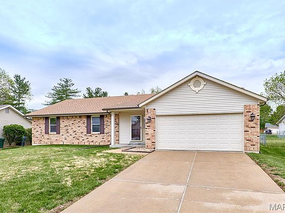 2nd image of 1153 Spencer Hill Dr