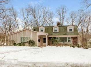 11 Bittersweet Trl, Wilton, CT 06897