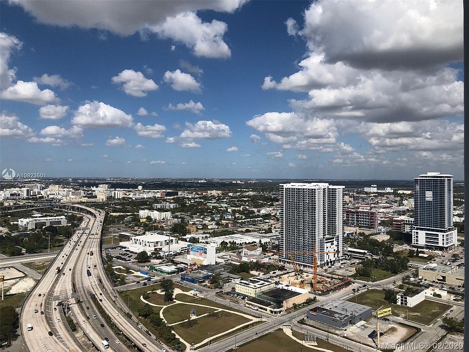 2nd image of 1040 Biscayne Blvd APT 4006