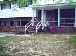 613 Fairlawn Cir, Bessemer, AL 35023