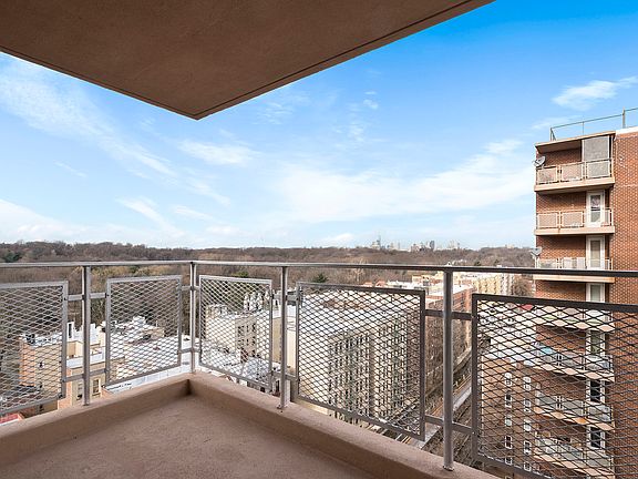 4th image of 590 Flatbush Ave APT 9H