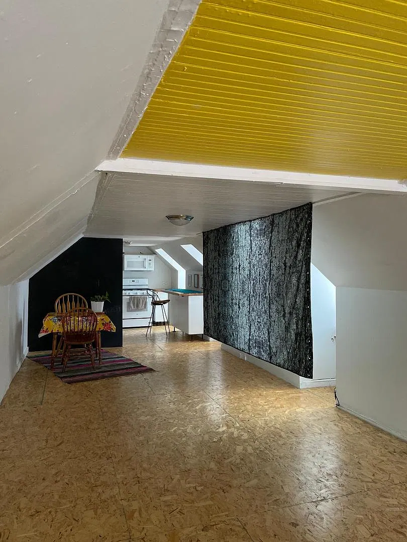 2 bed, 800 sqft, $1,500 — Photo 3