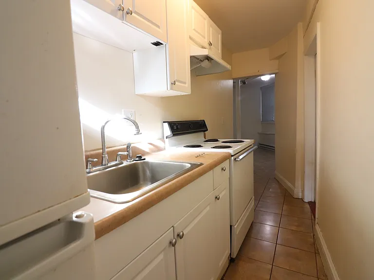 1957 Commonwealth Ave #B3 — Photo 7
