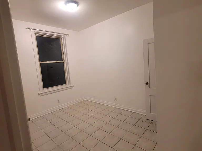 344 S Hamlin Blvd #3 — Photo 6