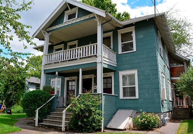 3956 N Albina Ave — Photo 1