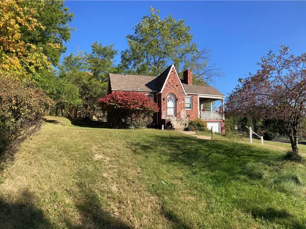 4606 McKee Dr, Pittsburgh, PA 15236