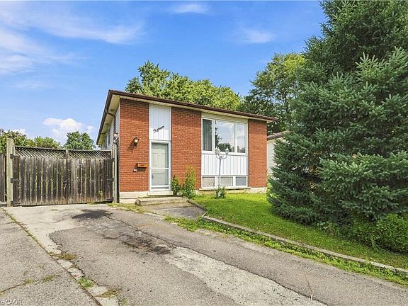 2nd image of 15 Duncairn Ct