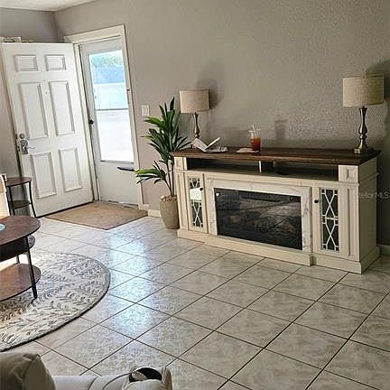 2nd image of 5320 Buttonwood Dr #5320