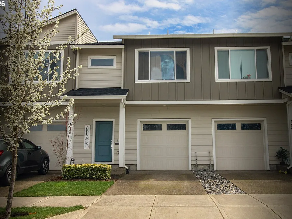 1272 S Quartz Dr