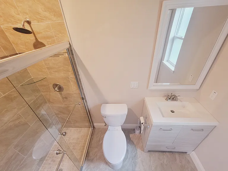 39 Providence Ln #B — Photo 5