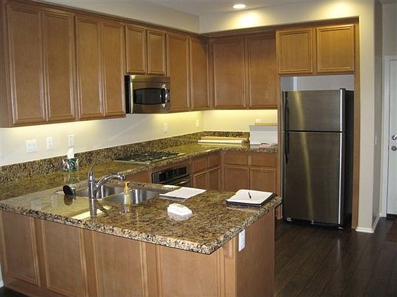 2nd image of 995 Astonvilla Way