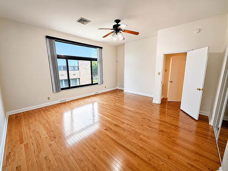 735 N Highland Ave #3 — Photo 18