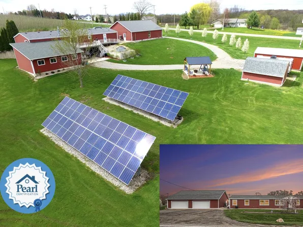 12030 S Ferris Ave, Grant, MI 49327