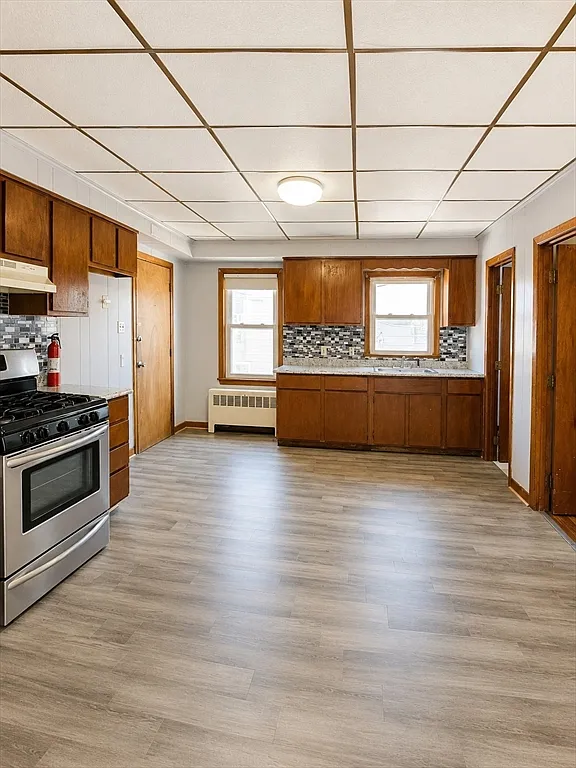 2 bed, 1.0 bath, 616 sqft, $1,300 — Photo 4
