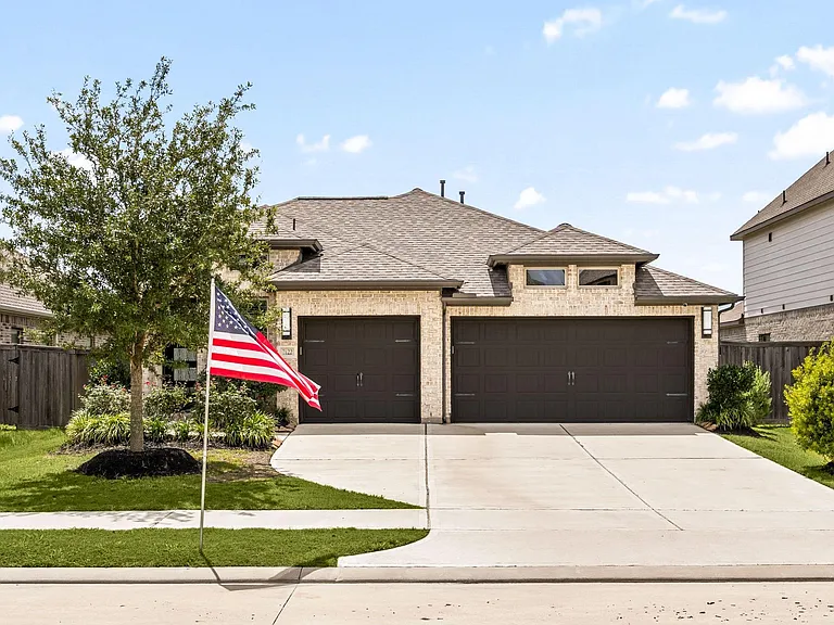 2122 Germander Ln — Photo 4