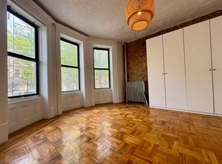 1042 Bergen St #1R, Brooklyn, NY 11216