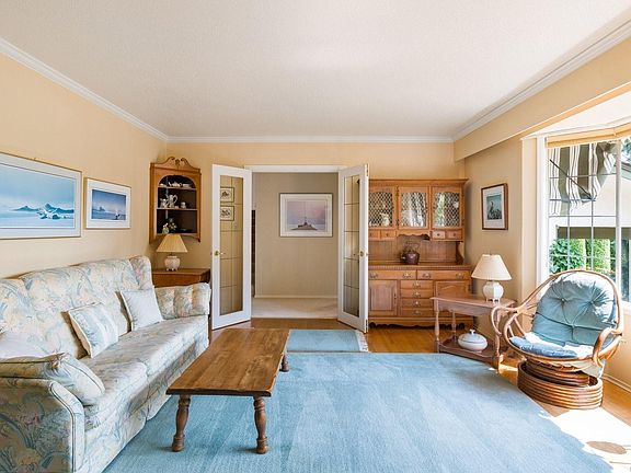 5th image of 2045 San Rafael Cres