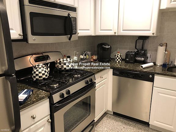 403 commonwealth #4F Boston - Back Bay Unit Photo 14