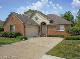 33774 Au Sable Dr, Chesterfield, MI 48047