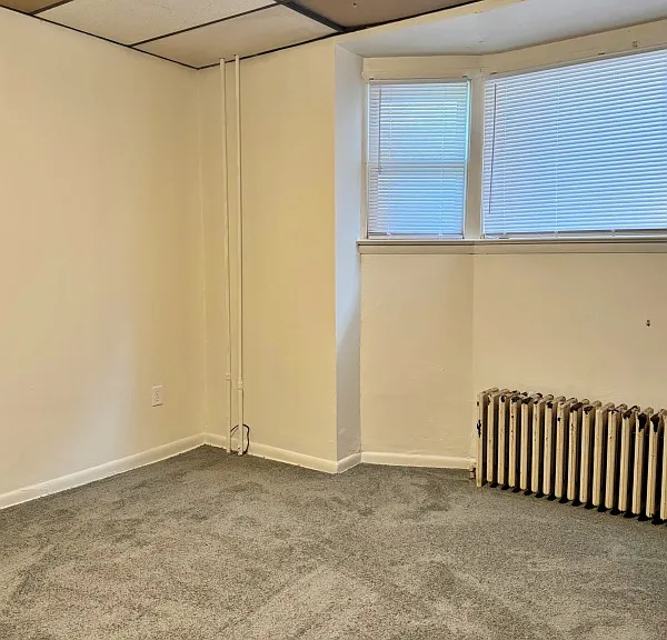 819 E Market St #1 — Photo 5