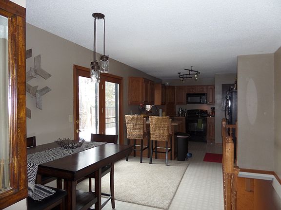 Dining/Kitchen
