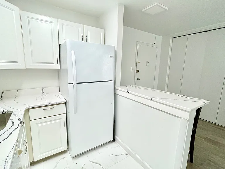 2401 H St NW #712 — Photo 26