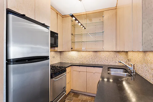 Rented by Luca Paci Real Estate | media 11