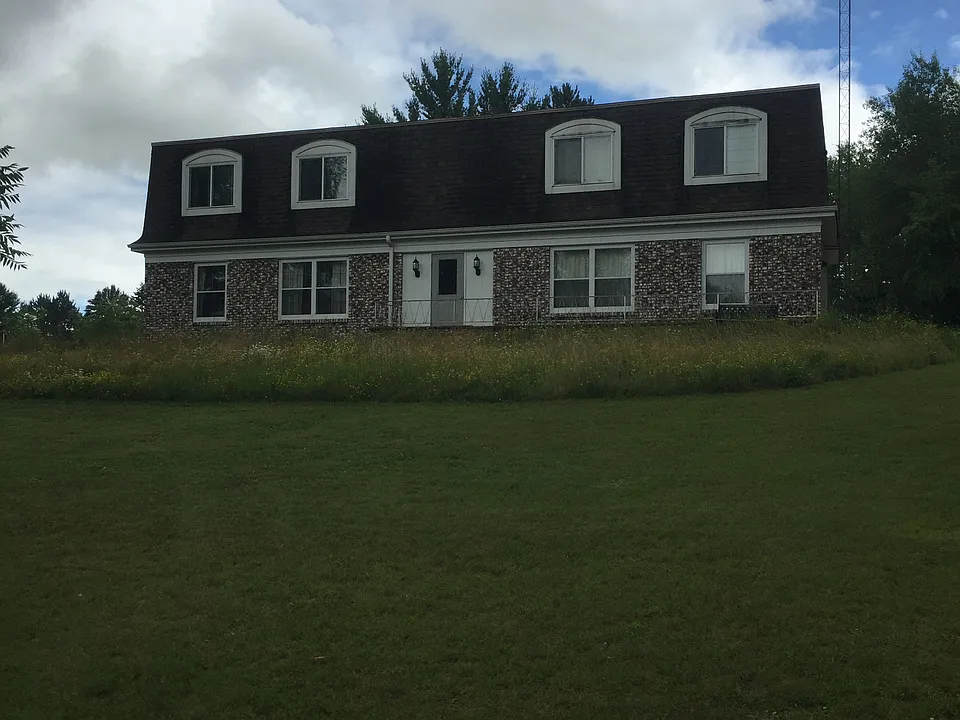W7116 Long Lake Rd
