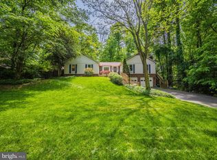 12203 Westwood Hills Dr, Herndon, VA 20171