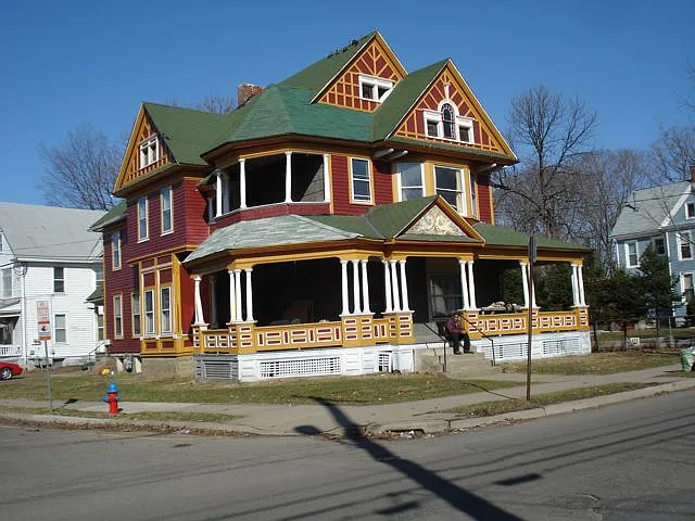 9 Pleasant St