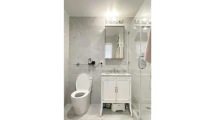 Rented by E Realty International Corp | media 9