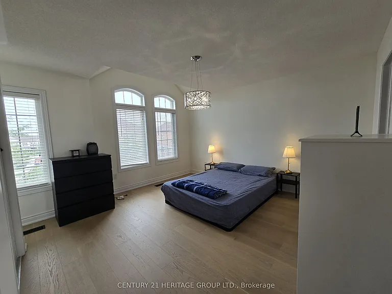 37 Luisa St — Photo 14