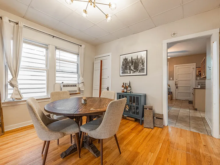 3450 N Leavitt St #1 — Photo 15
