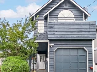 6728 11th Ave NW, Seattle, WA 98117