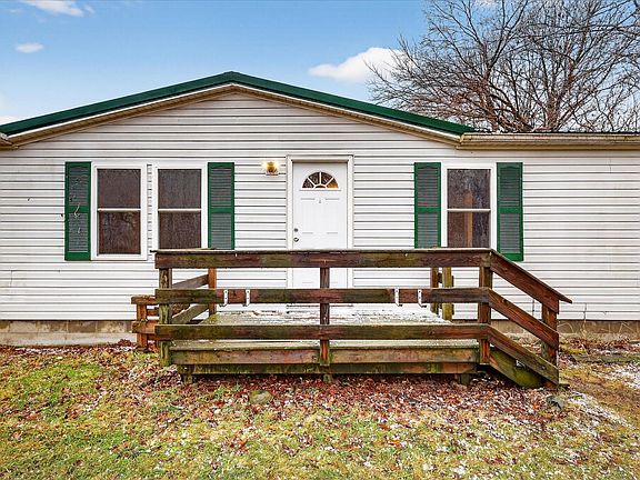 4th image of 9300 E Hillis Rd