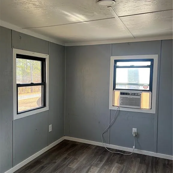330 Georgianna St — Photo 3