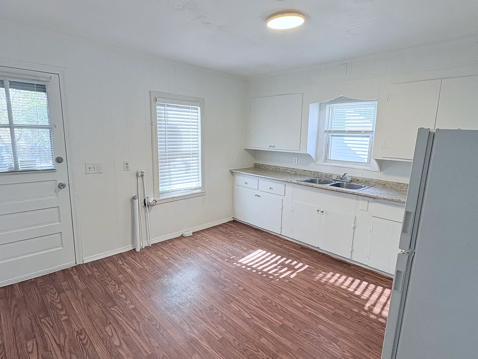 2 bed, 950 sqft, $1,650 — Photo 4