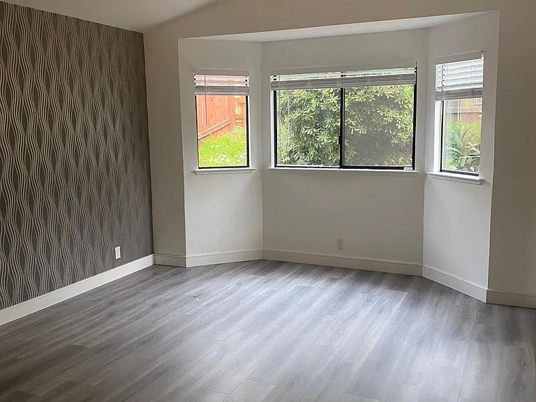 1330 Puebla Way — Photo 22