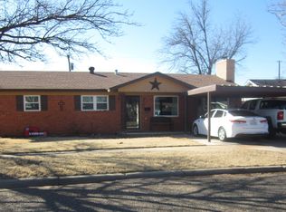 1303 Navajo Trl, Plainview, TX 79072