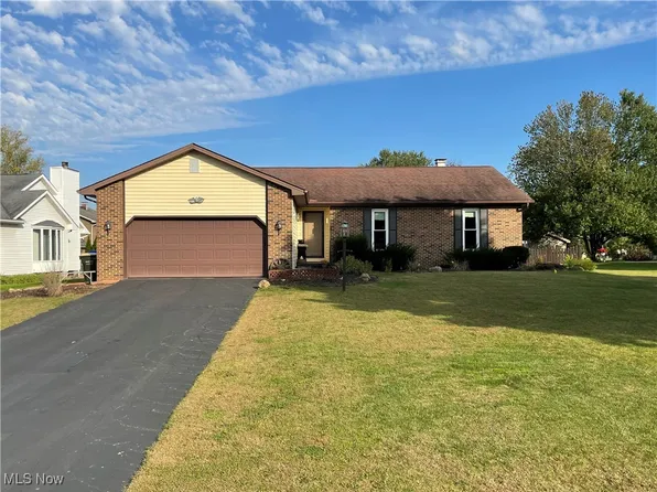 7597 Buchanan Dr, Youngstown, OH 44512