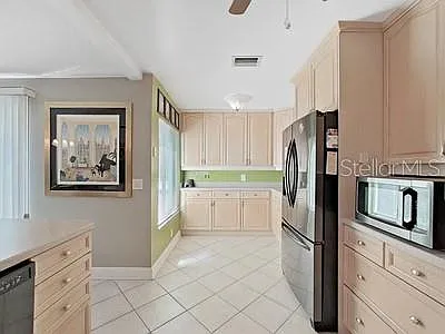 700 Starkey Rd #422 — Photo 7