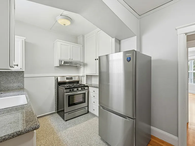 1550 Hayes St #1 — Photo 2