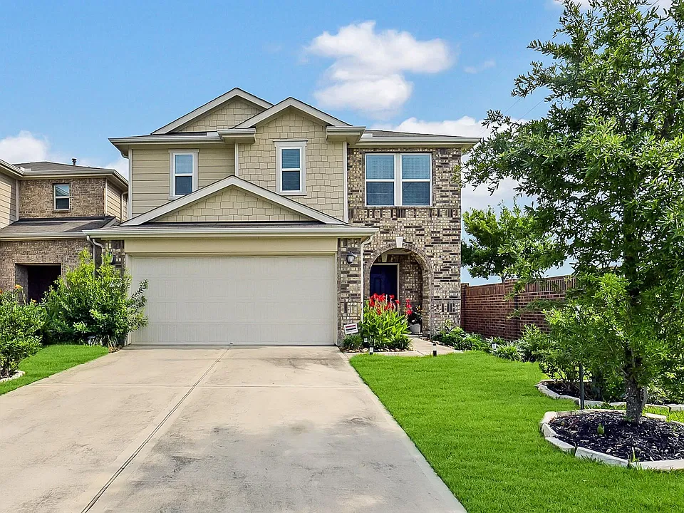 16502 Live Oak Canyon Dr