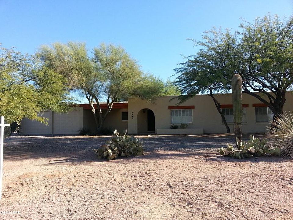 1st image of 7642 N Cerco De Los Amigos