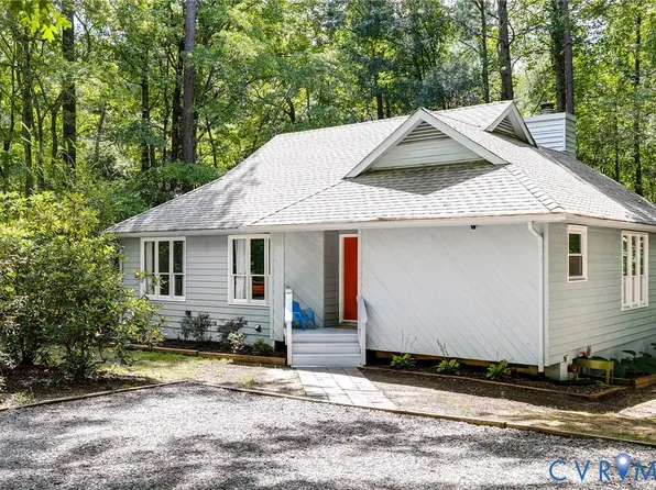 14101 Liberty Oaks Cir, Midlothian, VA 23112